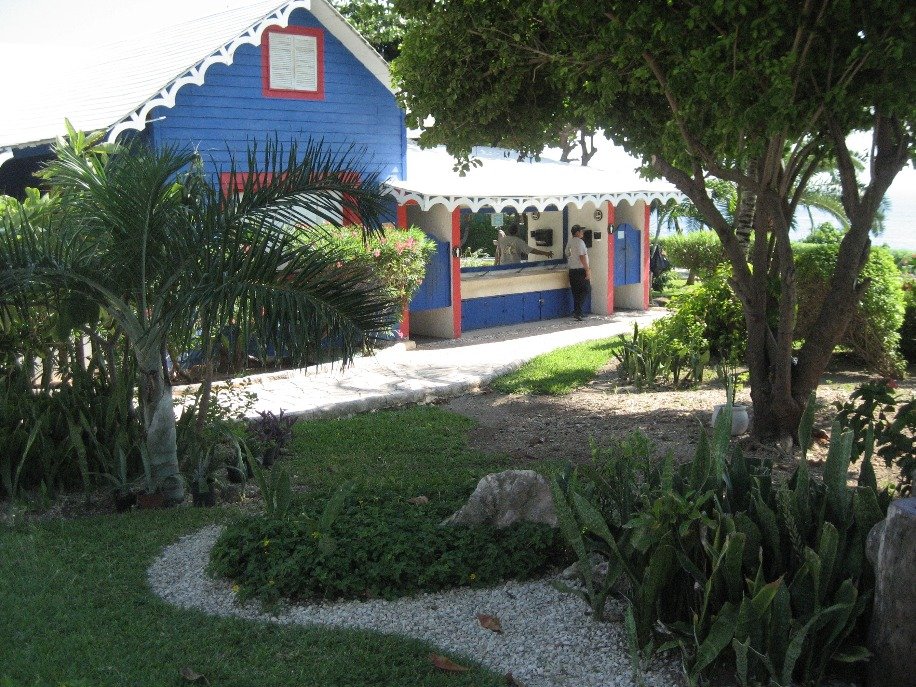 Isla Mujeres Catamaran Pleasure Tour - Image 4