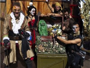 Jolly Roger Pirate Boat Deluxe Show & Dinner